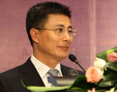 國信證券董事長何如先生代表協(xié)辦方致辭