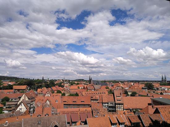 �ڳǱ�ɽ������ȥ���ǿ����ֱ��ļ������ĺ������d�^(q��)����