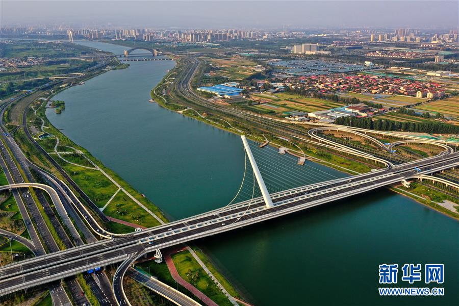 ������(x��)��ƽ�r(sh��)���Ї�(gu��)��ɫ���(hu��)���x˼��ָ���¡����r(sh��)����������ƪ�¡���(x��)��ƽ����ӛ�P(gu��n)���¡��D�Ļ���(d��ng)����1���ڸ��|(zh��)���D(zhu��n)�Ͱl(f��)չ�С��x���챼��