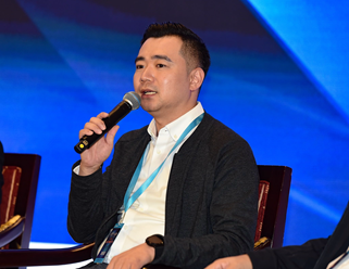 同步齒科董事 副總裁陳冰參加圓桌論壇_副本.png